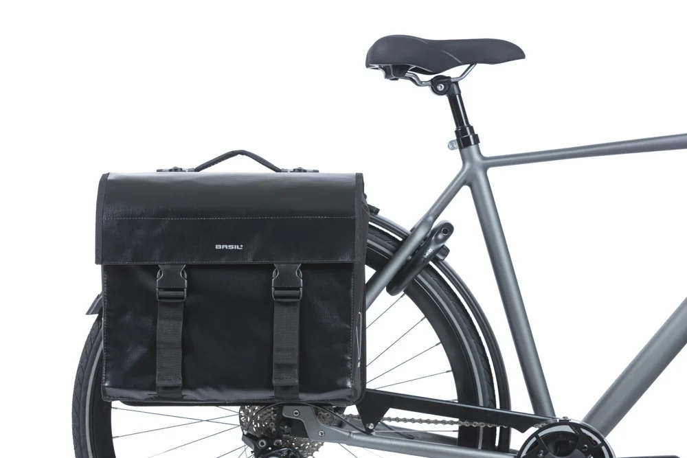 Podwójna sakwa rowerowa Basil Urban Load 48-53L MIK 2.0