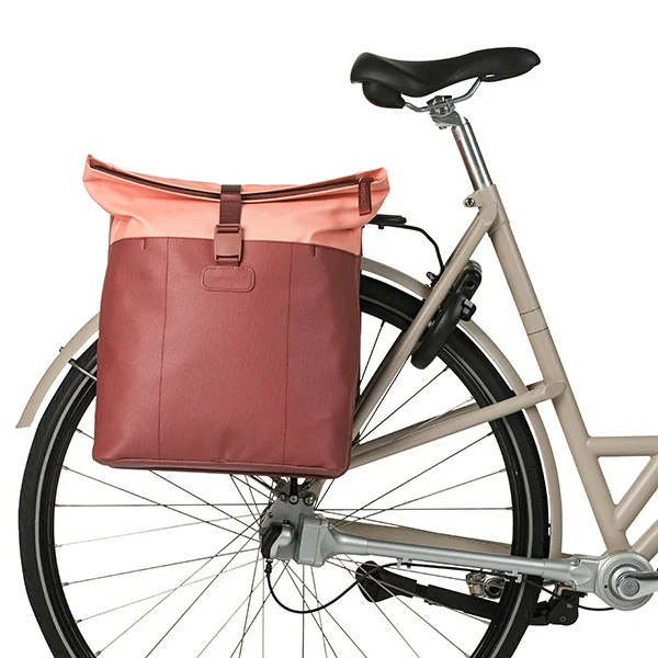 Podwójna sakwa rowerowa Basil Vive 28-35L Burgundy/pink