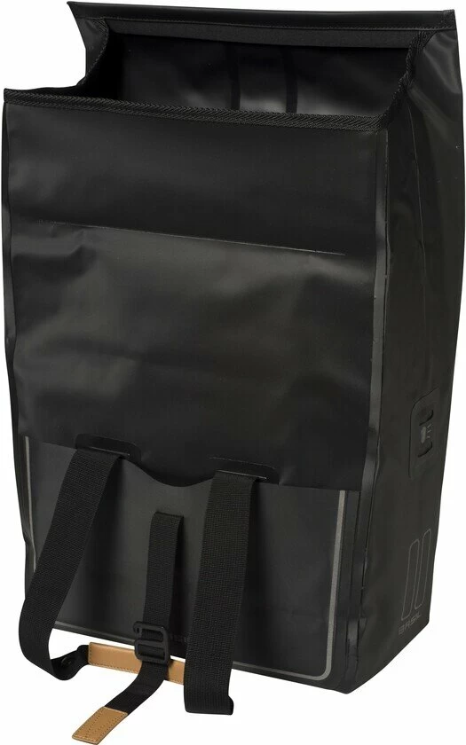 Pojedyncza sakwa rowerowa Basil Urban Dry Shopper Matt black