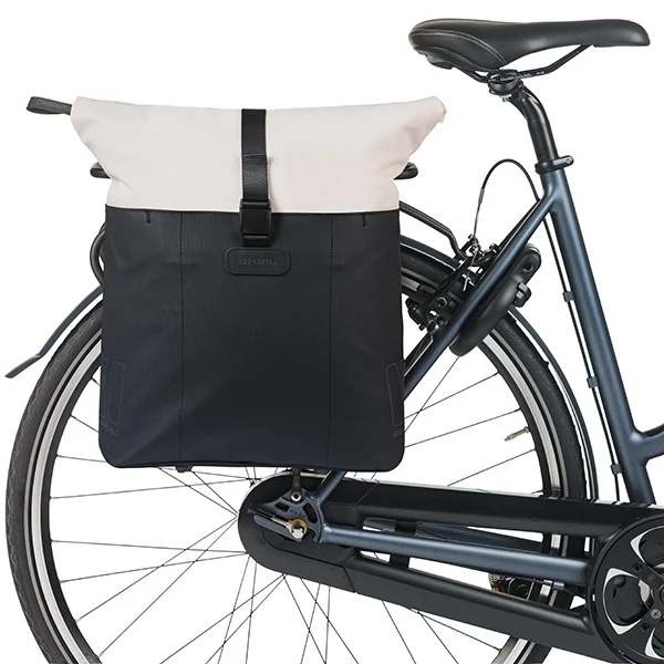 Pojedyncza sakwa rowerowa Basil Vive 15-20L MIK Hooks Off-white/black