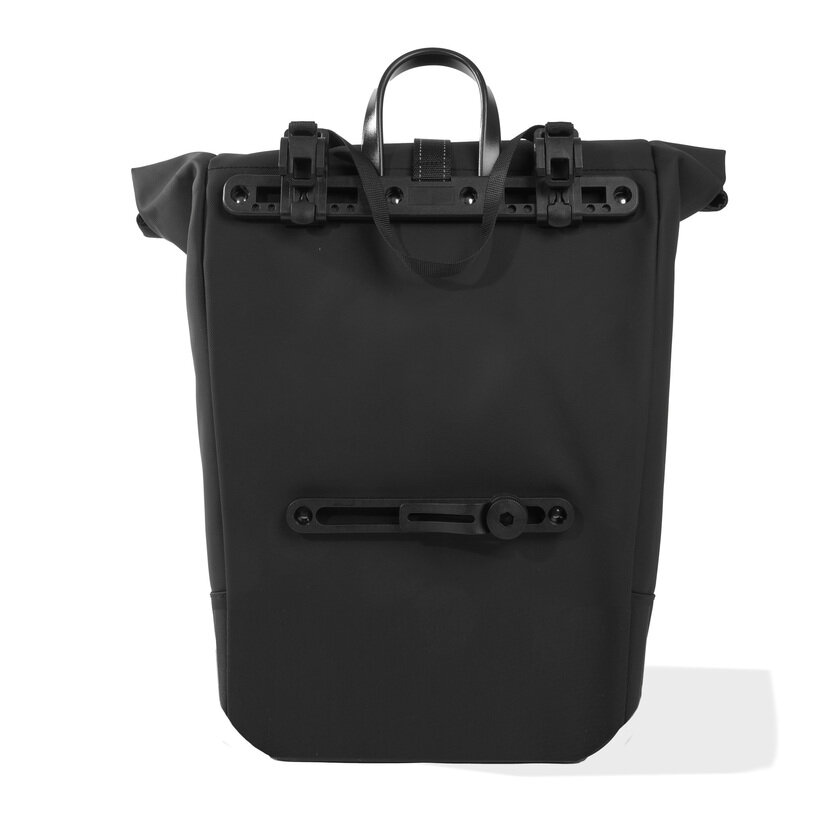 Pojedyncza sakwa rowerowa Urban Proof Rolltop Bag 20L Czarny