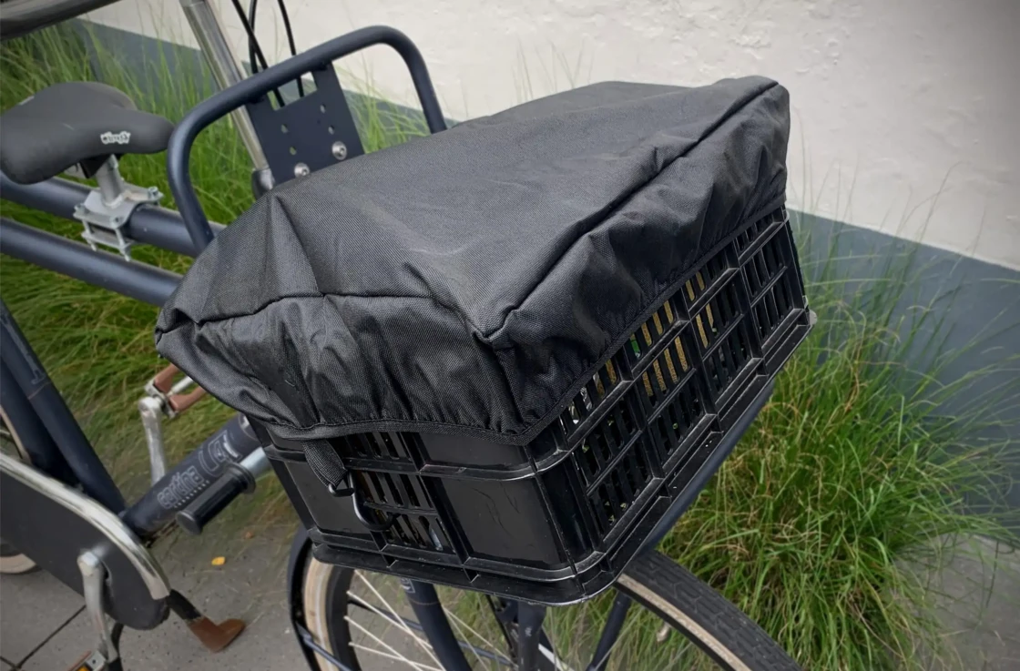 Pokrowiec na skrzynię rowerową DS Covers M 35×45 cm czarny