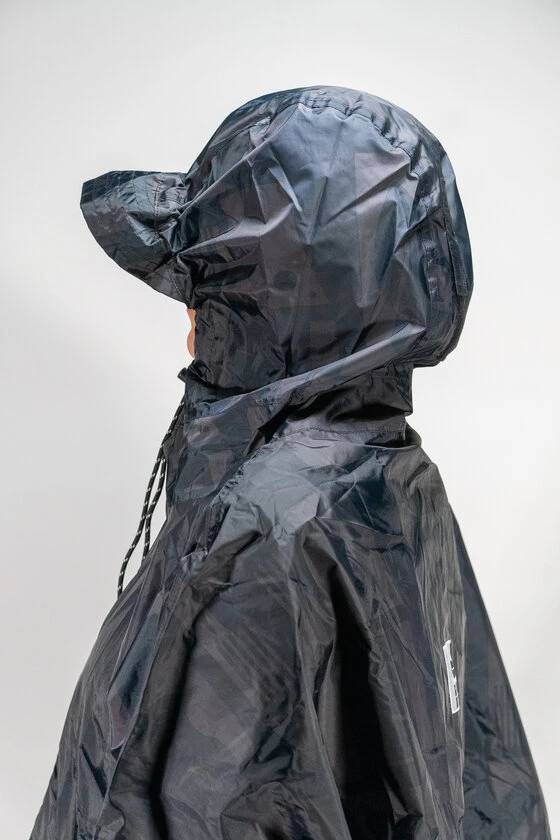 Ponczo rowerowe Rain Kiss Back to Black Art Camo