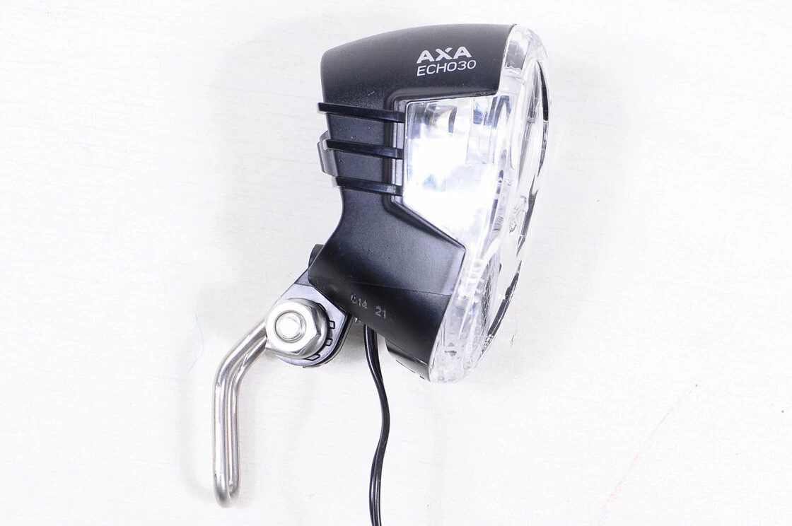 Przednia lampka AXA Echo30 Switch