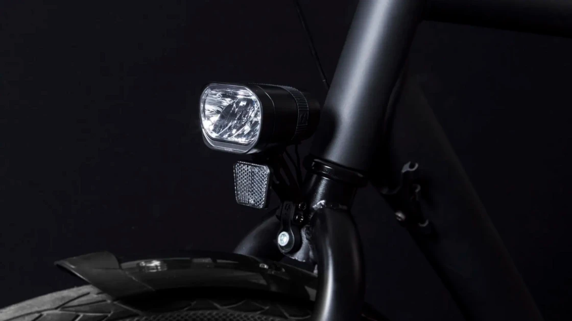 Przednia lampka rowerowa Spanninga Axendo 80 XEFc e-bike 6-36V