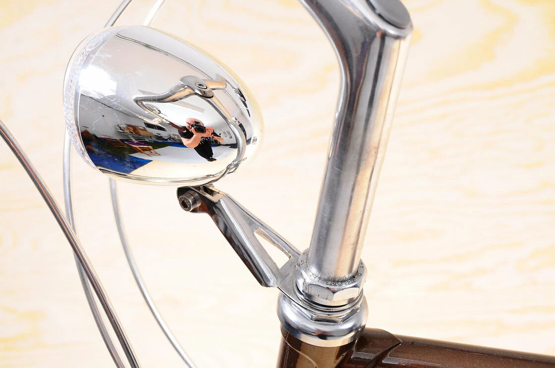 Przednia lampka rowerowa Spanninga Swingo Xdo