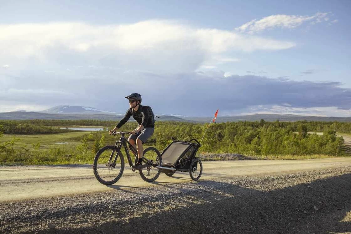 Przyczepka rowerowa dla dziecka THULE Chariot Sport 1 Midnight Black