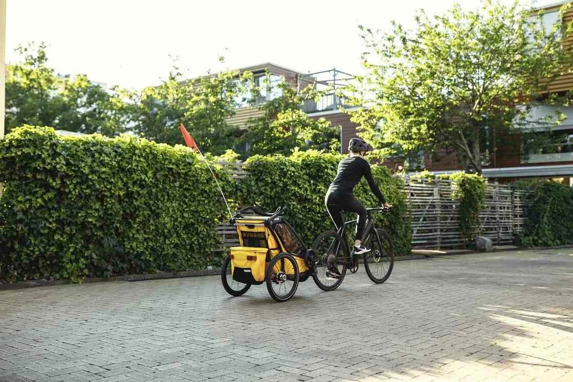 Przyczepka rowerowa dla dziecka THULE Chariot Sport 2 Midnight Black
