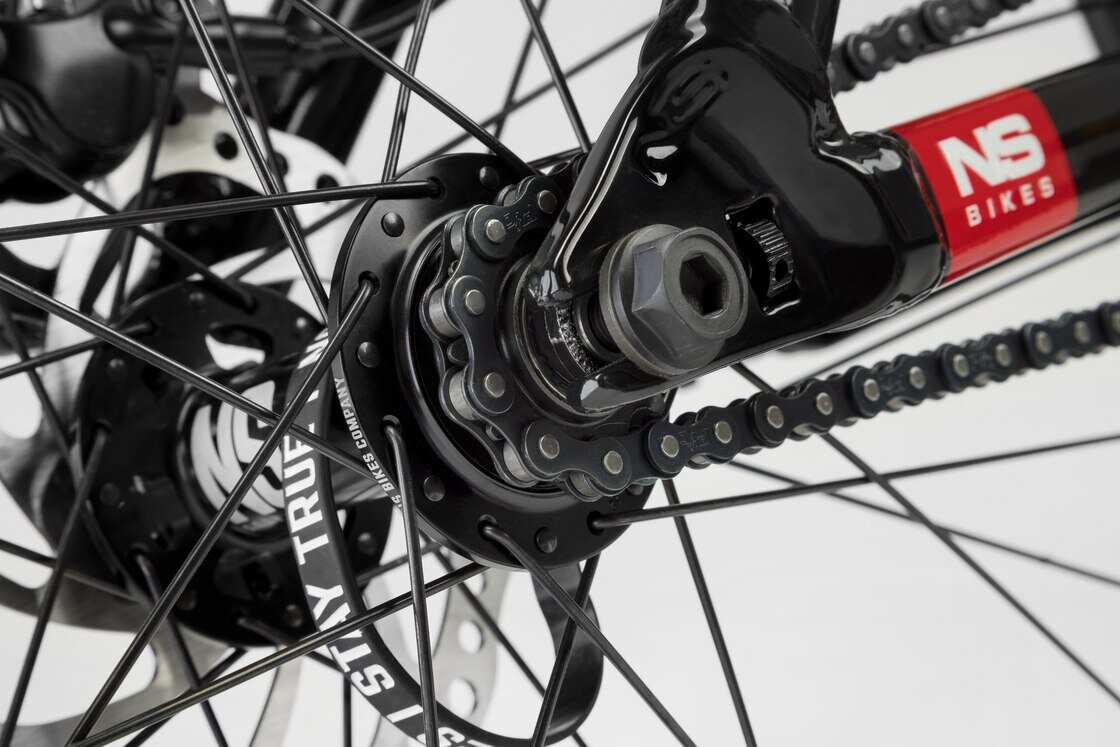 Rower dirtowy NS Bikes Movement 1 Black