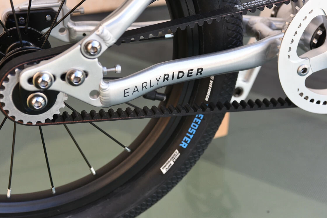 Rower dziecięcy na pasku Early Rider Belter 16” Urban Srebrny