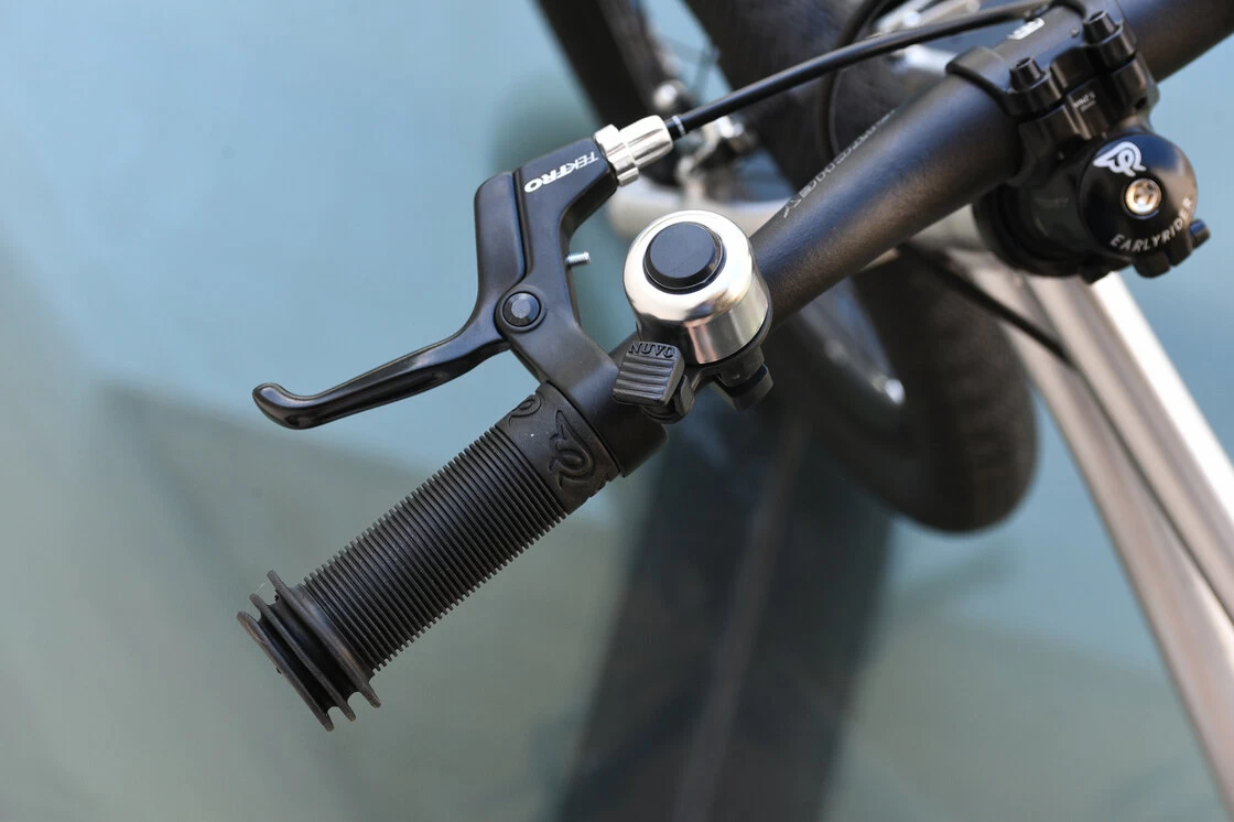 Rower dziecięcy na pasku Early Rider Belter 16” Urban Srebrny
