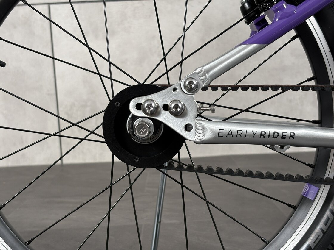 Rower dziecięcy na pasku Early Rider BELTER 20" AUTO 2026 Electric Purple