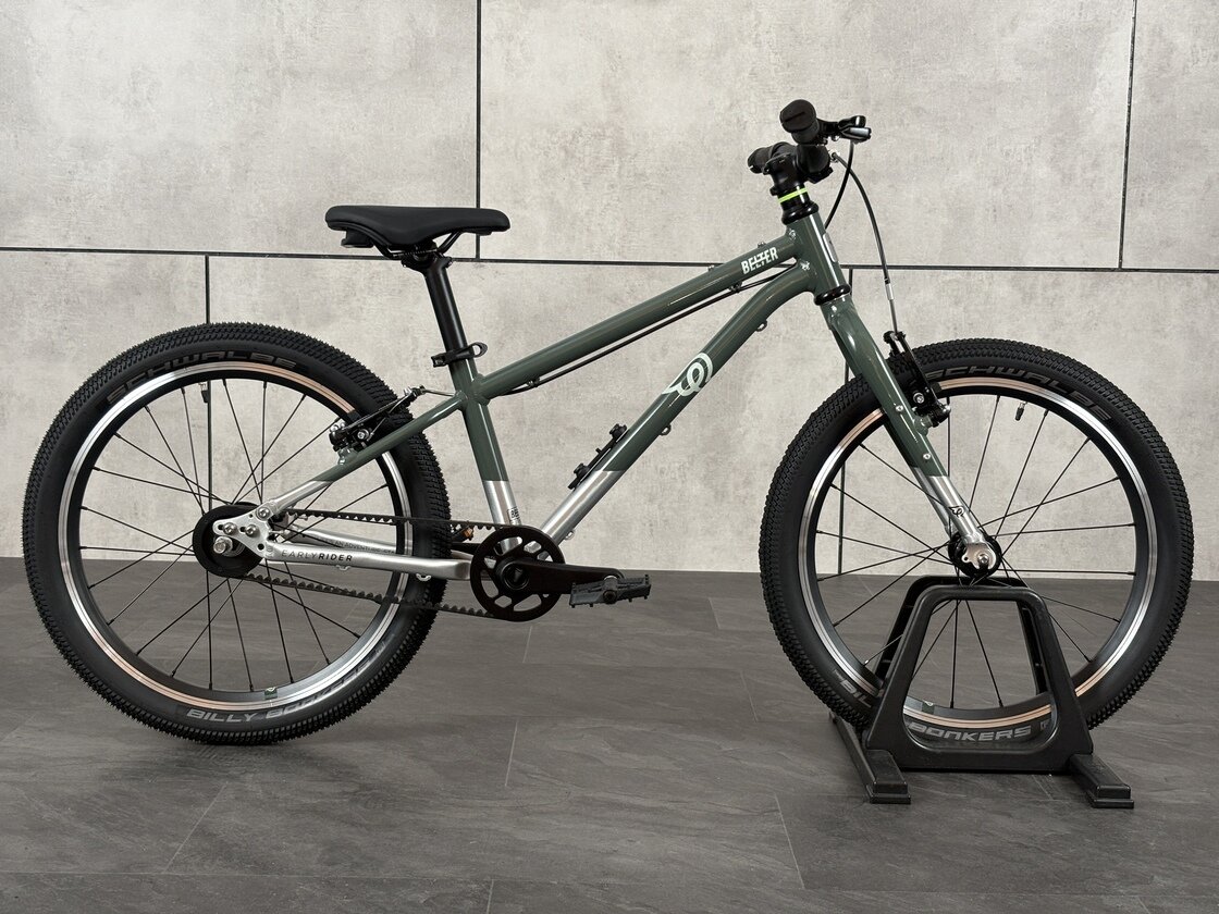 Rower dziecięcy na pasku Early Rider BELTER 20" AUTO 2026 Forest Green