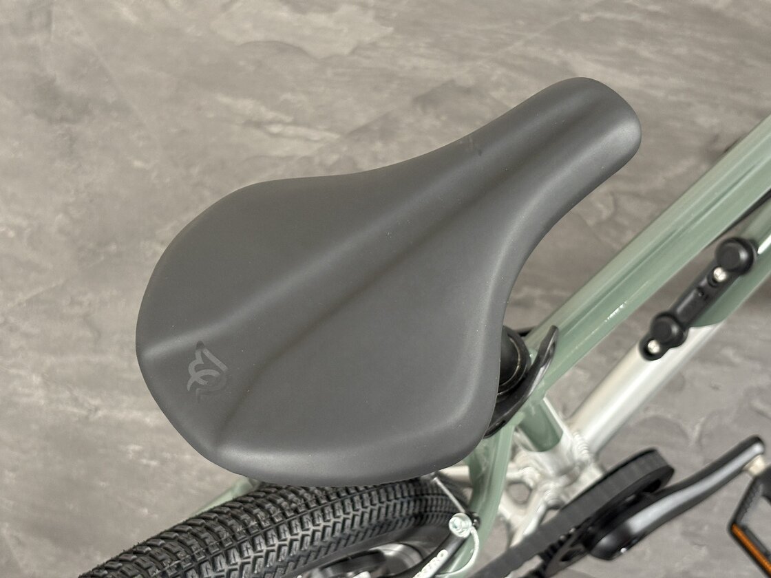 Rower dziecięcy na pasku Early Rider BELTER 20" AUTO 2026 Forest Green