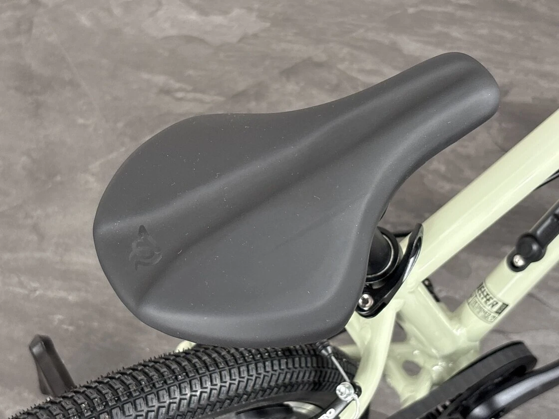 Rower dziecięcy na pasku Early Rider BELTER 20" AUTO Sage Green