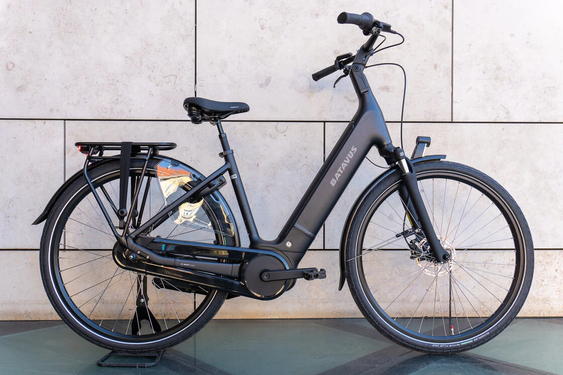 Rower elektryczny Batavus Finez PT Bosch Unisex Volcano Black Mat