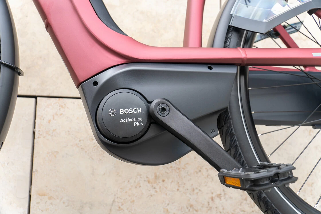 Rower elektryczny Gazelle Avignon C8 HMB  Bosch Coral Red Mat 61