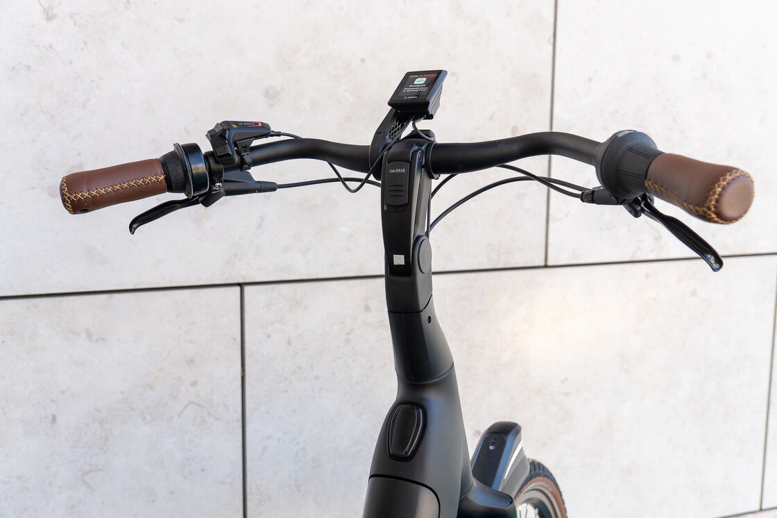 Rower elektryczny Gazelle Grenoble C8+ HMB Smart 2026 Unisex 49
