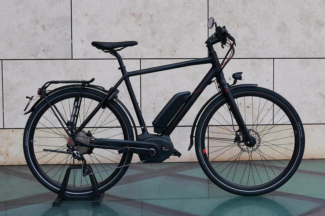 Rower elektryczny KOGA E-XLR8 Speed Bike 45 km/h 500Wh 57