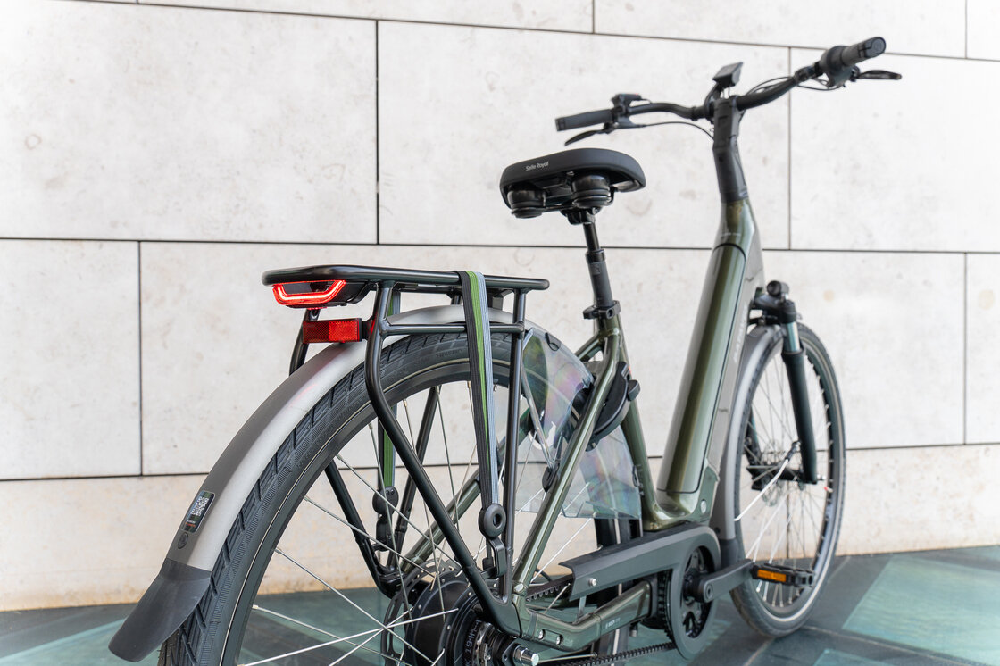 Rower elektryczny na pasku Batavus Finez E-go Power Exclusive Plus Smart Enviolo Bosch Green