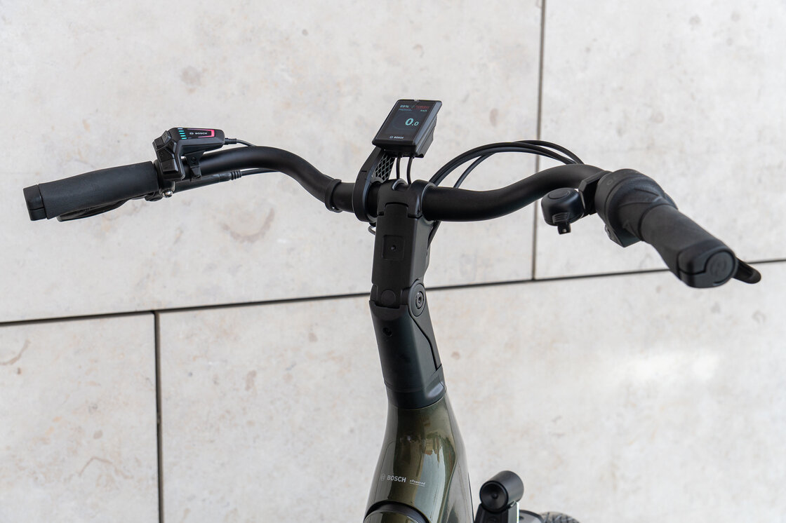 Rower elektryczny na pasku Batavus Finez E-go Power Exclusive Plus Smart Enviolo Bosch Green