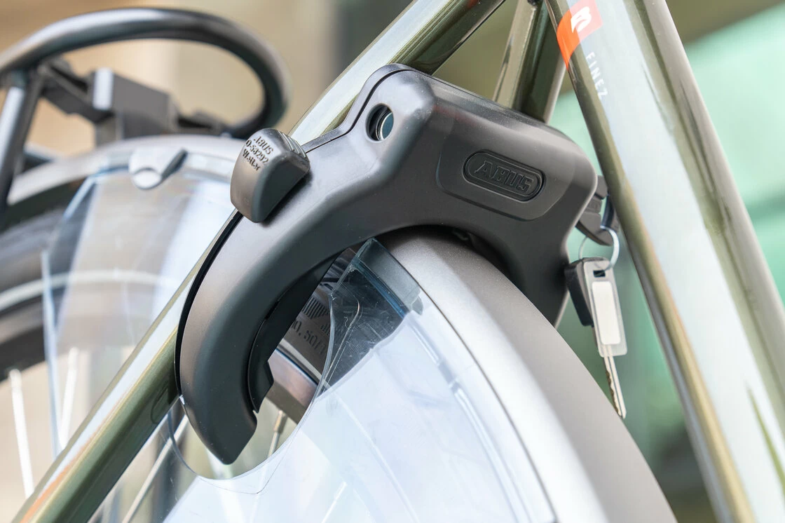 Rower elektryczny na pasku Batavus Finez E-go Power Exclusive Plus Smart Enviolo Bosch Męski Green