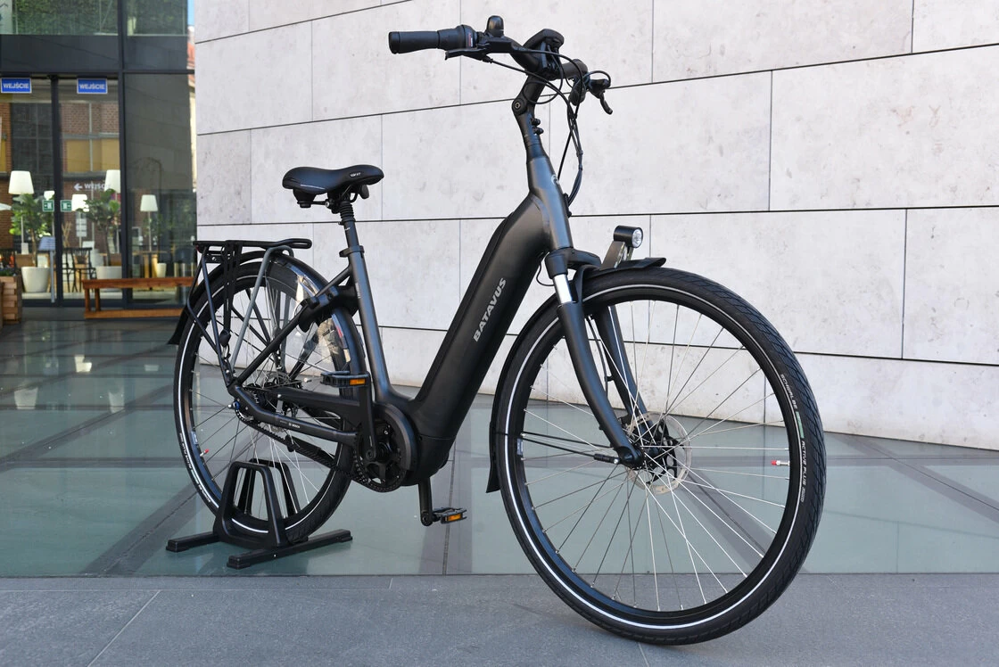 Rower elektryczny na pasku Batavus Finez Power Exclusive 625Wh (ham. w pedałach)  Męski Czarny Mat