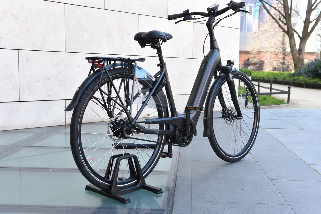 Rower elektryczny na pasku Batavus Finez Power Exclusive 625Wh (ham. w pedałach)  Męski Czarny Mat