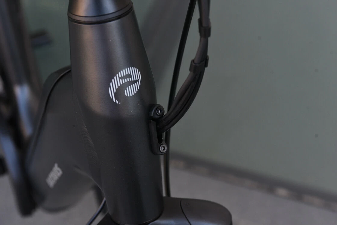 Rower elektryczny na pasku Batavus Finez Power Exclusive 625Wh (ham. w pedałach)  Męski Czarny Mat