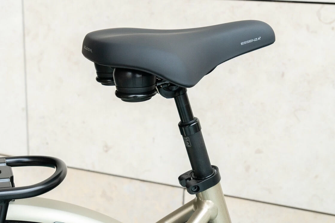 Rower elektryczny na pasku Batavus Finez Power Exclusive BES3 Smart Szampański