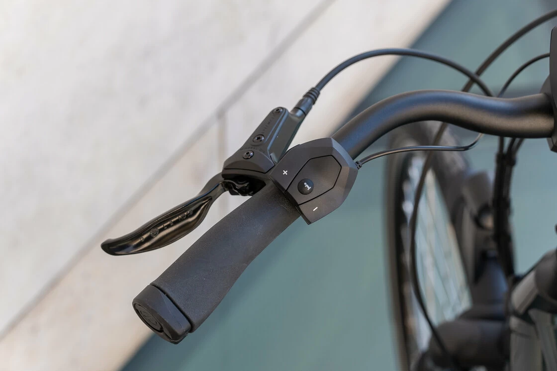 Rower elektryczny na pasku Batavus Finez Power Exclusive Enviolo 