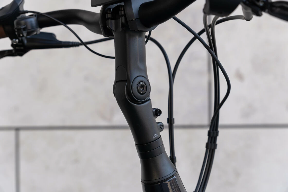 Rower elektryczny na pasku Batavus Finez Power Exclusive Enviolo 