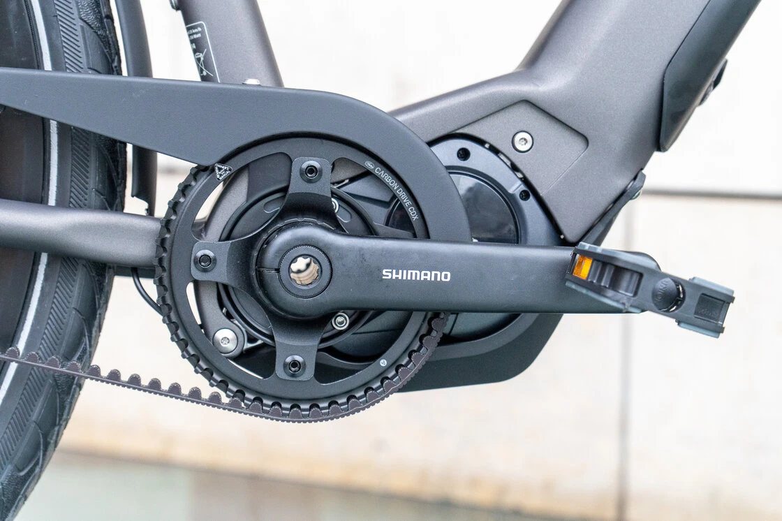 Rower elektryczny na pasku Cortina E-Mozzo Pro Shimano Steps 500Wh Męski Eclips Black Mat 56
