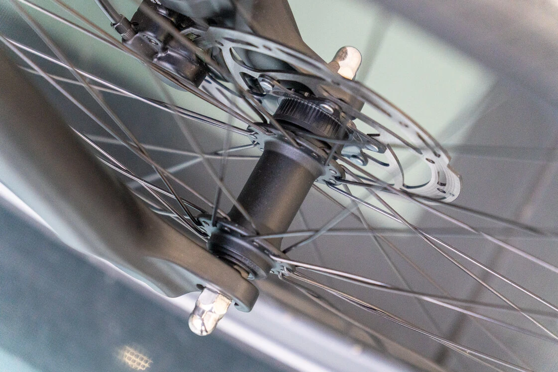 Rower elektryczny na pasku Cortina E-Silento Pro Shimano Steps 500Wh