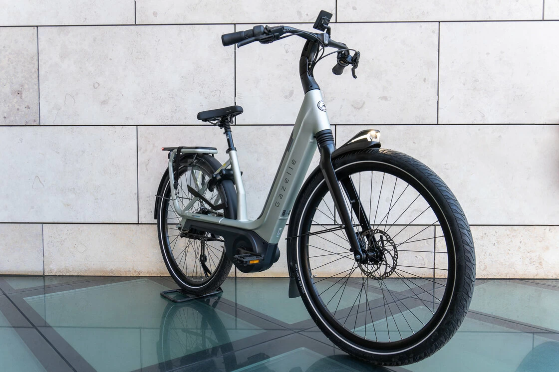 Rower elektryczny na pasku Gazelle Avignon C380 HMB Bosch Pebble grey mat