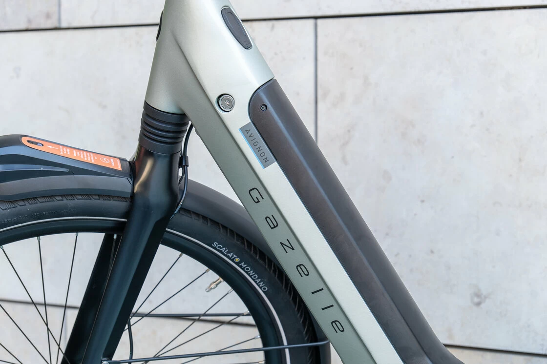 Rower elektryczny na pasku Gazelle Avignon C380 HMB Bosch Pebble grey mat