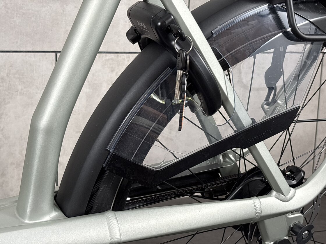 Rower elektryczny na pasku Gazelle Avignon C380 MY26  Pebble Grey Mat