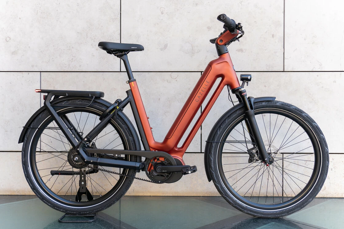 Rower elektryczny na pasku Gazelle Eclipse C380 HMB Bosch Metallic Orange Mat