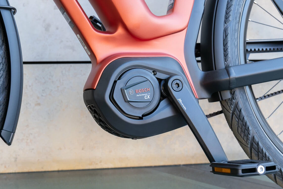Rower elektryczny na pasku Gazelle Eclipse C380 HMB Bosch Metallic Orange Mat