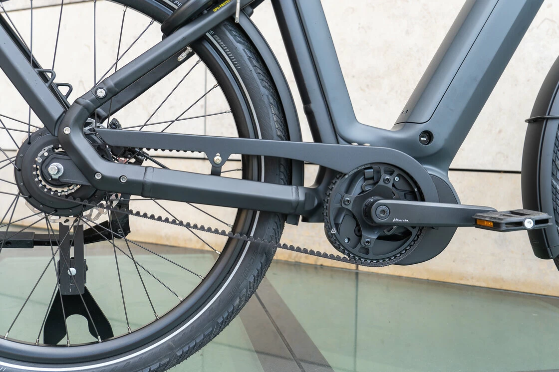 Rower elektryczny na pasku Gazelle Eclipse C380 HMB Bosch Męski Anthracite Grey Mat