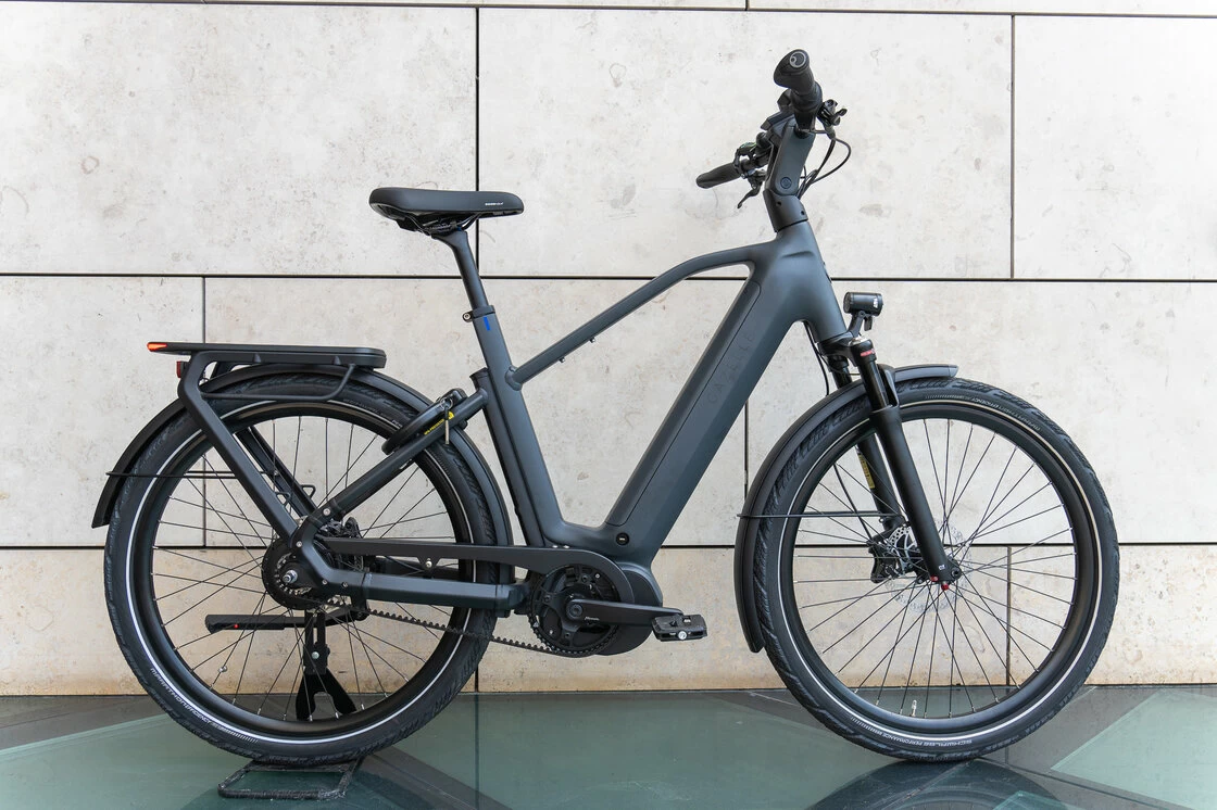 Rower elektryczny na pasku Gazelle Eclipse C380 HMB Bosch Męski Anthracite Grey Mat 55