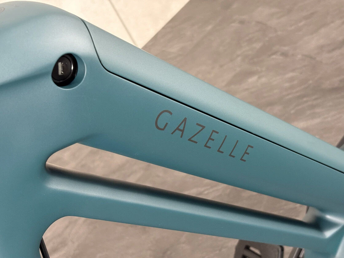 Rower elektryczny na pasku Gazelle Eclipse C380 MY27 Pine Green Mat