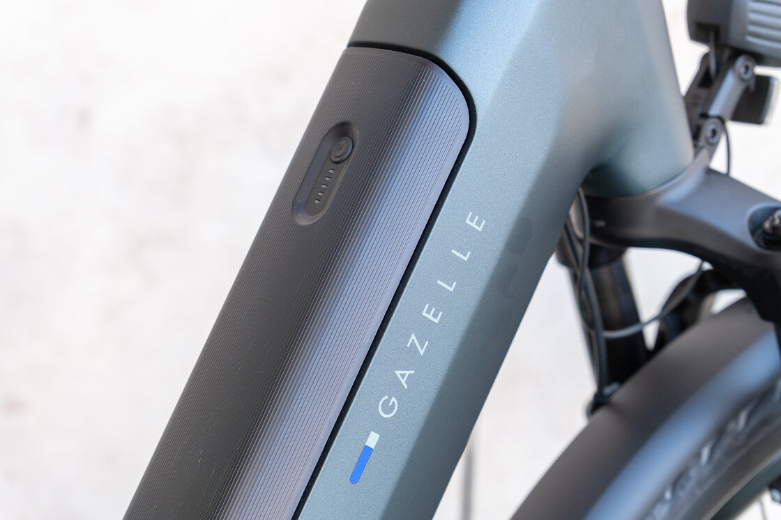 Rower elektryczny na pasku Gazelle Ultimate C380 Bosch MY26 Unisex Teal Grey Mat