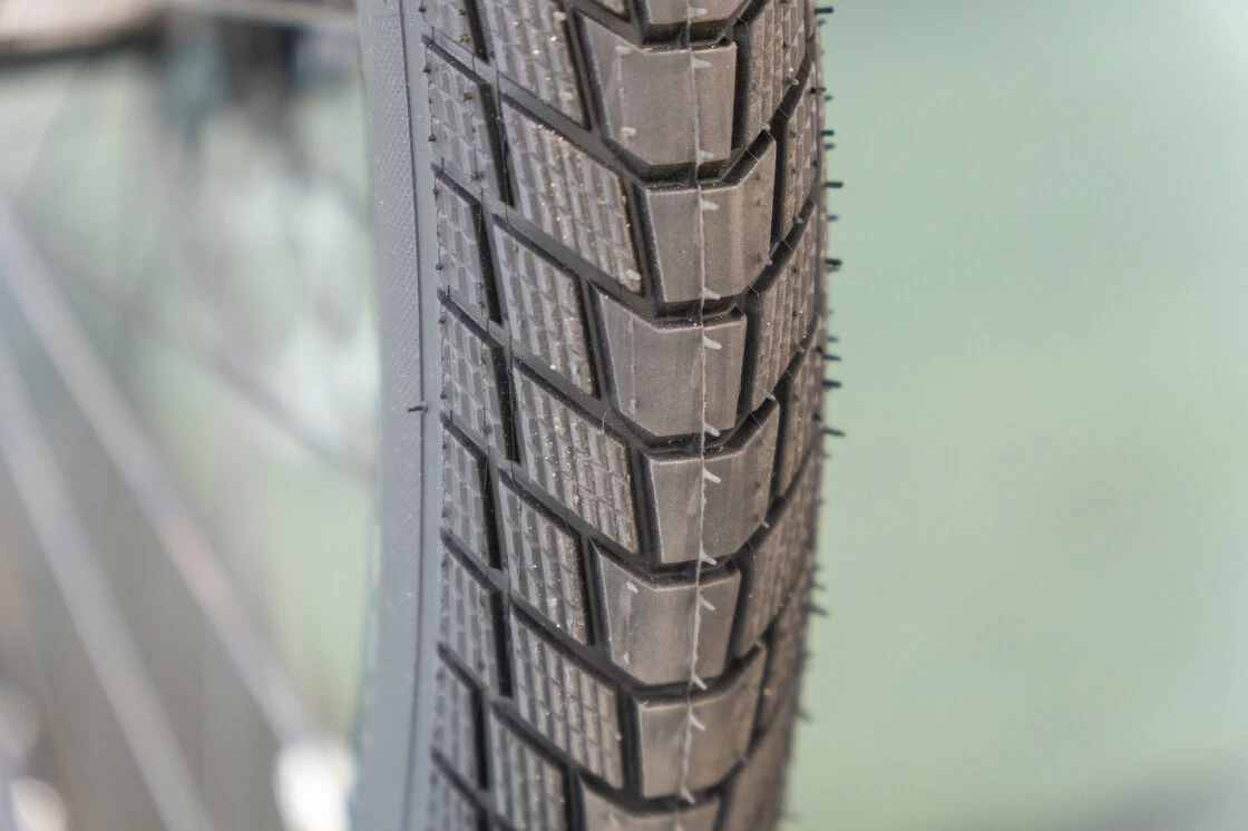 Rower elektryczny na pasku Isy E5 ZR F Bosch Nexus 5 Biały