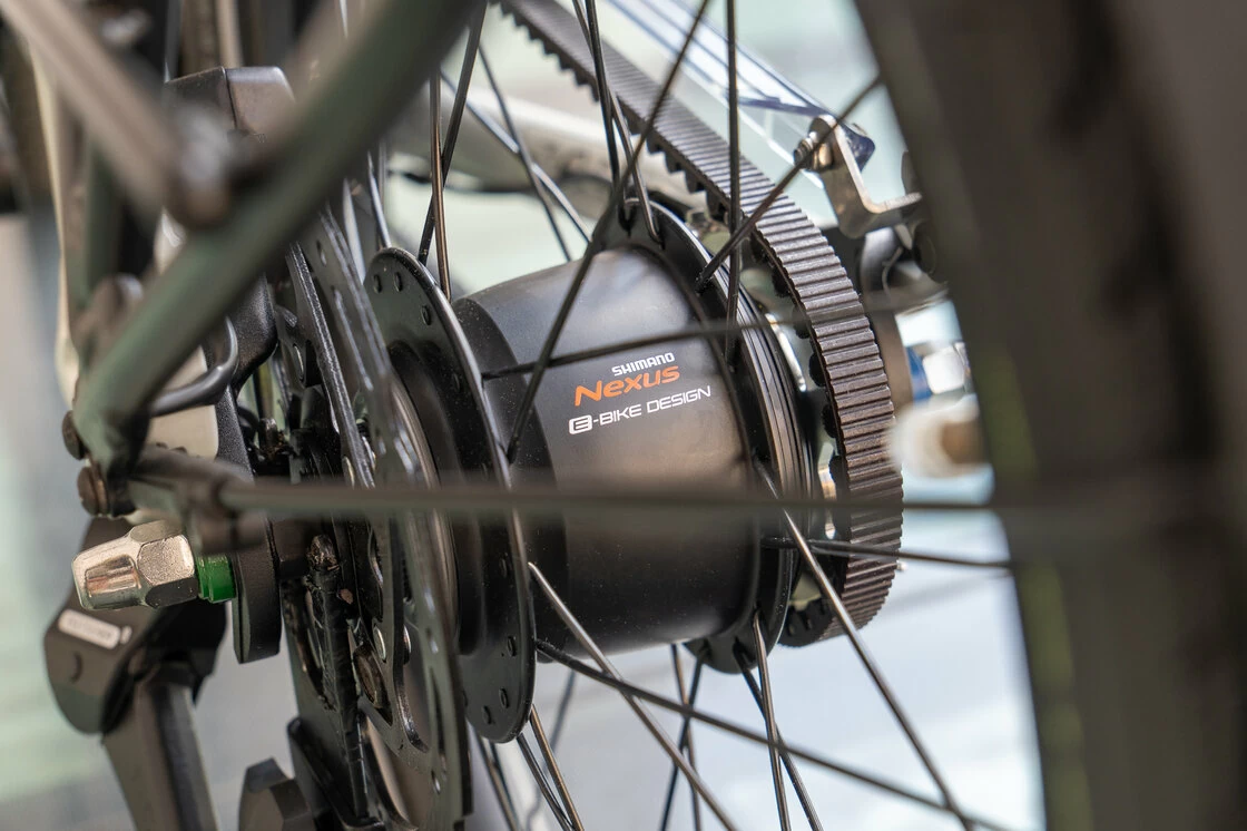 Rower elektryczny na pasku Isy E5 ZR F Bosch Nexus 5 Biały