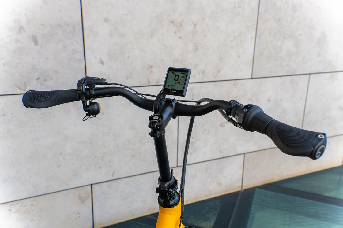 Rower elektryczny na pasku Isy E5 ZR F Bosch Nexus 5 Żółty