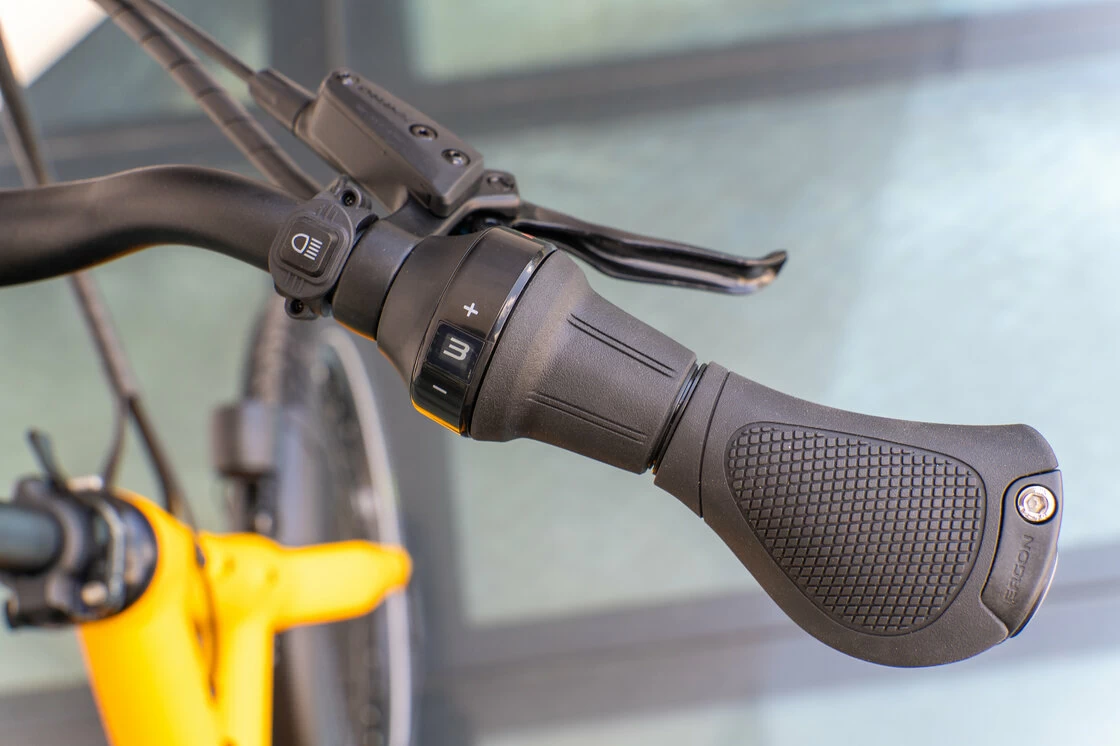 Rower elektryczny na pasku Isy E5 ZR F Bosch Nexus 5 Żółty