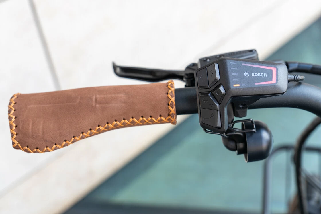 Rower elektryczny na pasku Isy XXL N3.8 ZR B