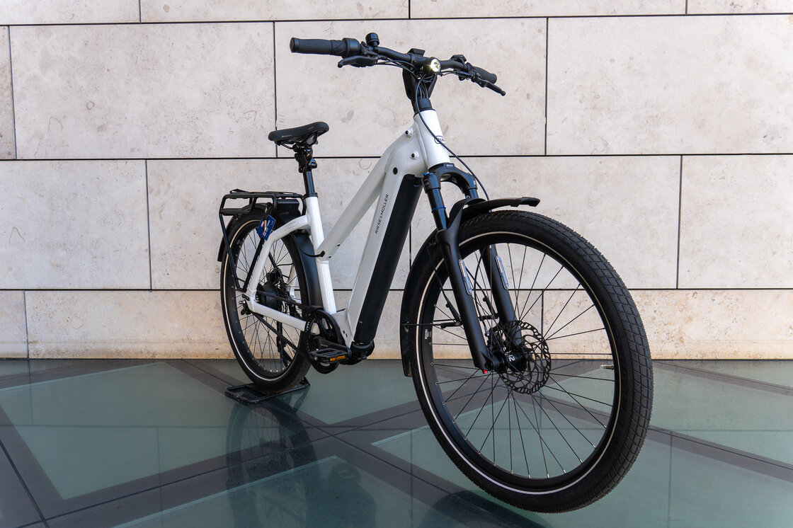 Rower elektryczny na pasku Riese & Muller Charger4 VARIO Mixte 750Wh