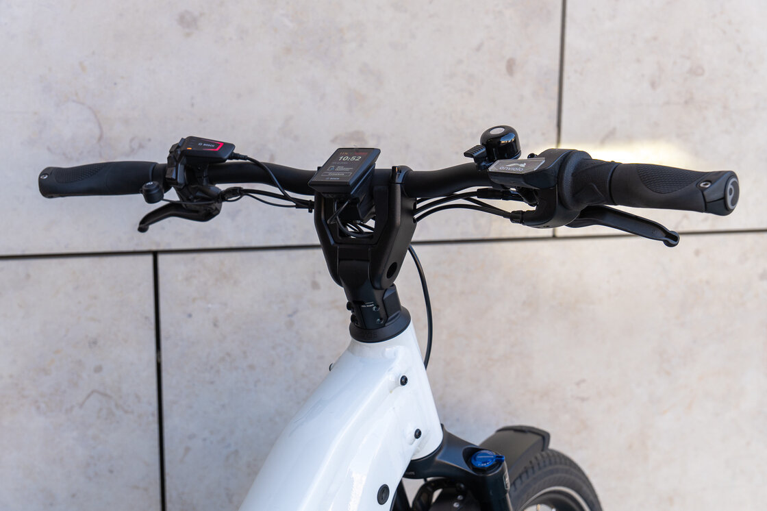 Rower elektryczny na pasku Riese & Muller Charger4 VARIO Mixte 750Wh